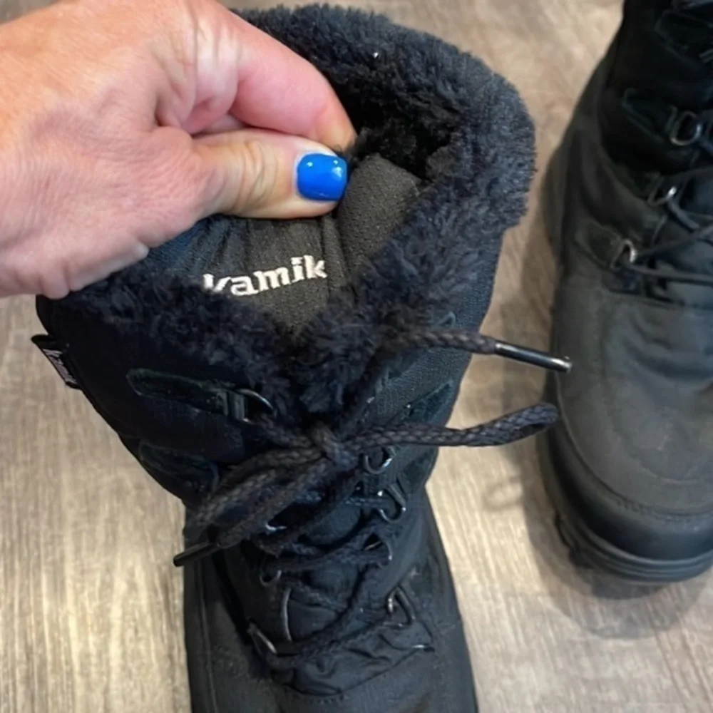 Kamik Lace up waterproof winter boots fur-lined